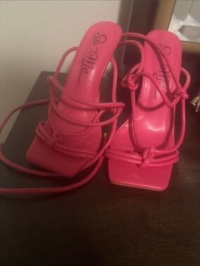 So Me Hot Pink Strappy Square-Toe Heeled Sandals